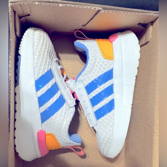 Adidas Racer TR21 Toddler size 5 - Picture 4 of 7